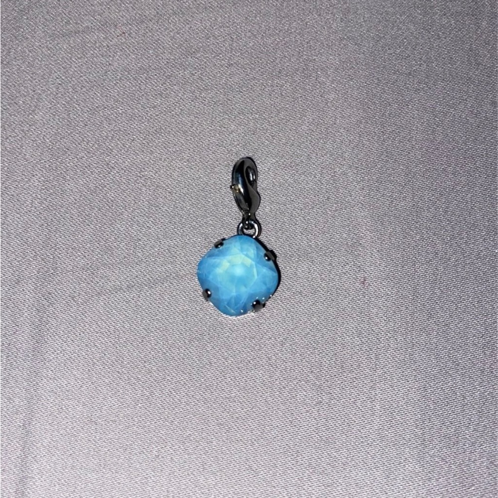 Sabika pendant
